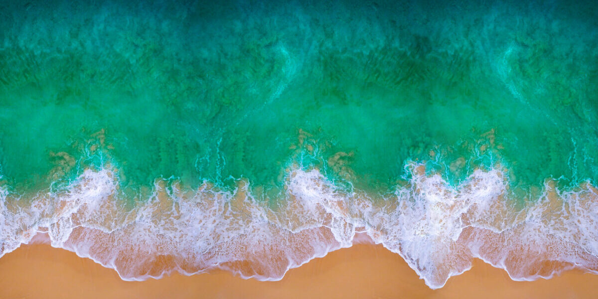 Beach MacBook Pro Wallpaper 沙滩海浪 特色图